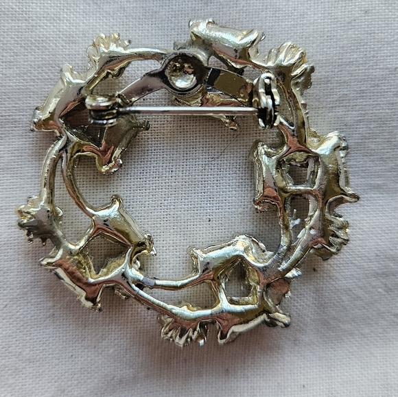VTG opalescent & rhinestone wreath brooch - Picture 2 of 4